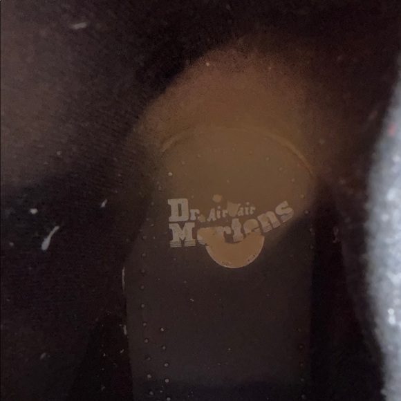 Dr. Martens Black Brogue Fitzroy Men's Boots - Picture 4 of 7